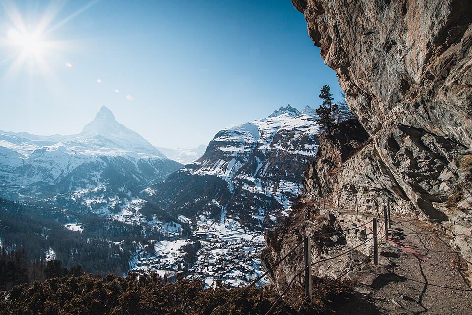 Zermatt et le Cervin en hiver — transfert taxi vers les stations de ski depuis Genève Aéroport